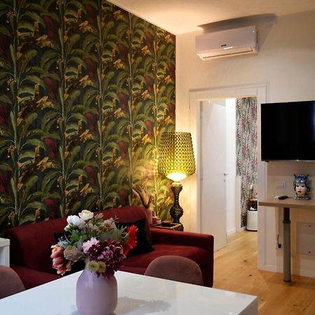 Peony House - 10 Min Duomo Apartment Milan Exterior photo